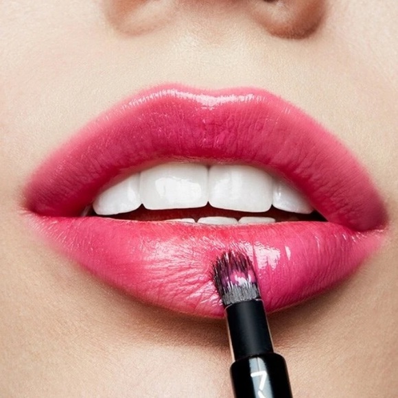 MAC COSMETICS Office Fling Shot of Colour Lip Oil - Picture 4 of 11